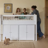 Cama alta 120 cm con escalera y barrera de seguridad, 90x200 cm, Blanco