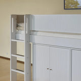 Cama alta 120 cm con escalera y barrera de seguridad, 90x200 cm, Blanco