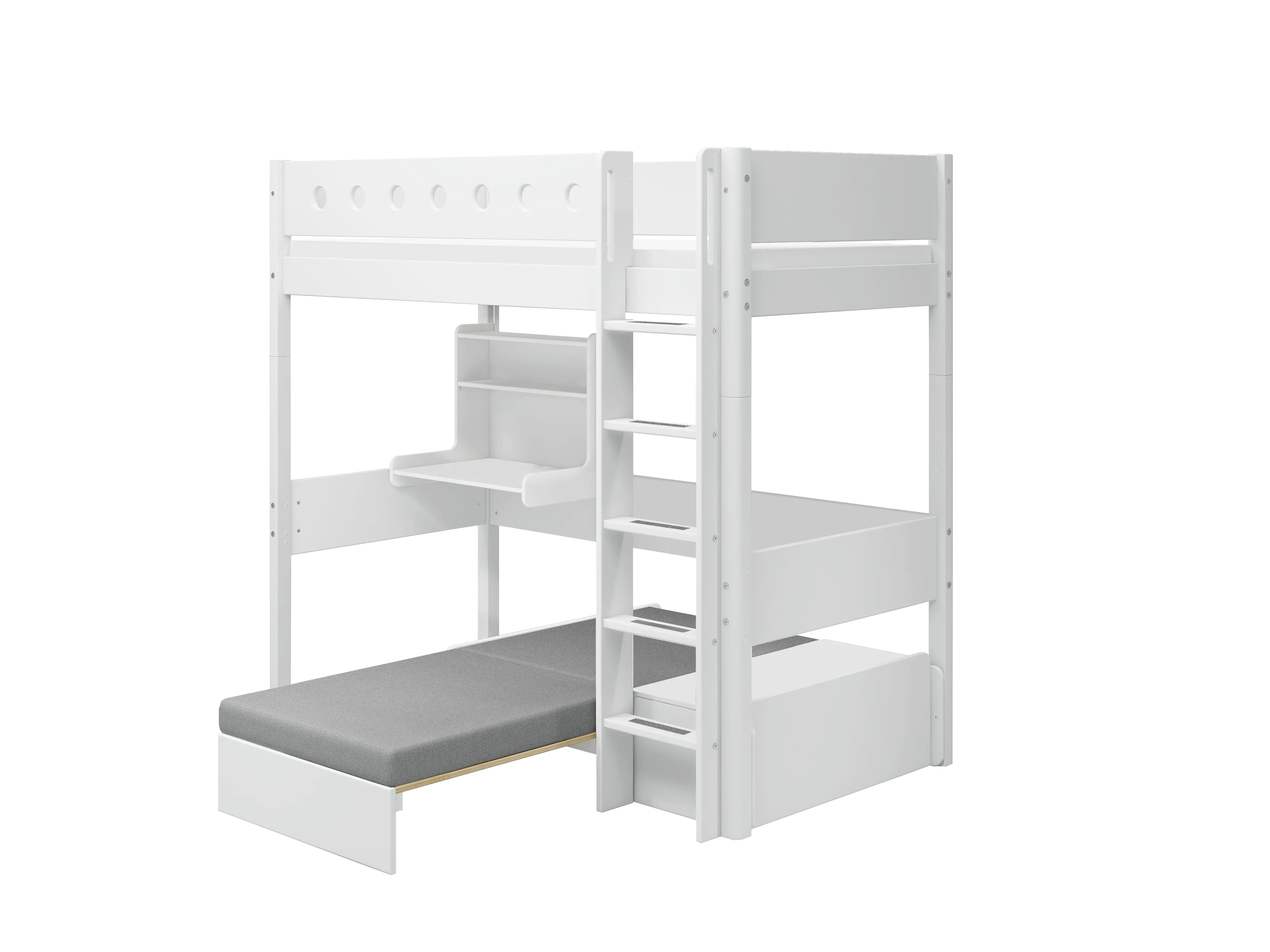 Cama alta FLEXA WHITE de la colección CLASSIC con escritorio, sofá, escalera y barandilla en una habitación de adolescente; se aprecia la barandilla de seguridad para niños.