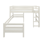 Litera blanca FLEXA con escalera y barandilla de seguridad, gama CLASSIC, diseño seguro para niños en una habitación infantil luminosa.