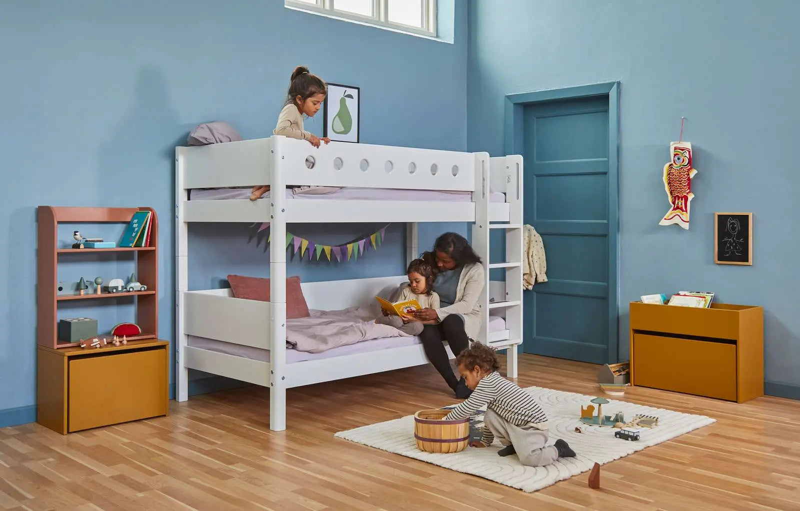 Bunk Bed 154 cm with Ladder and Safety Rail, 90x200 cm, White BUNKBED 200 flexa-com.myshopify.com