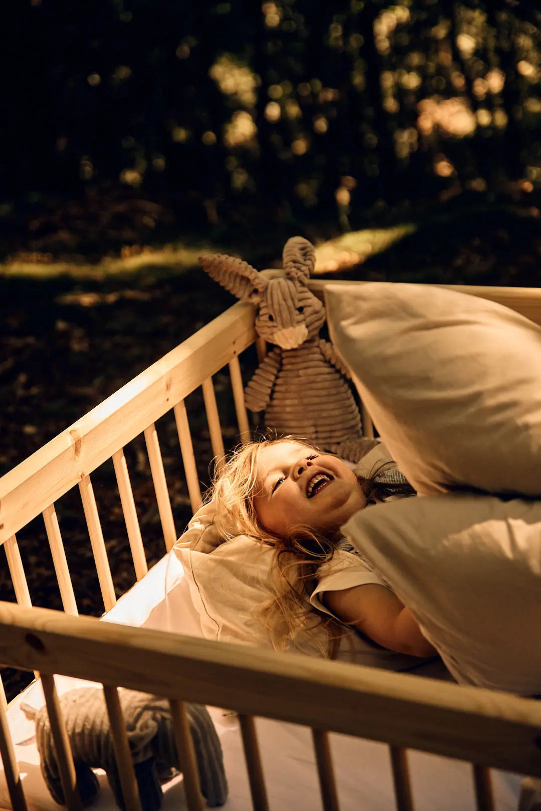 Mid-High Bed with Safety Rails, 90x200 cm, Pine MID_HIGH-BED mid-high-bed-w-scandinavian-safety-rail-classic-raw  flexa-com.myshopify.com